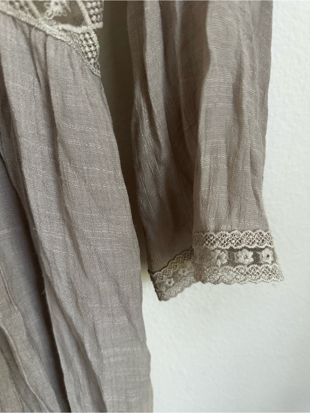 Rebellion Again Taupe Lace Trim Kimono Coverup Boho NWT - Picture 4 of 8